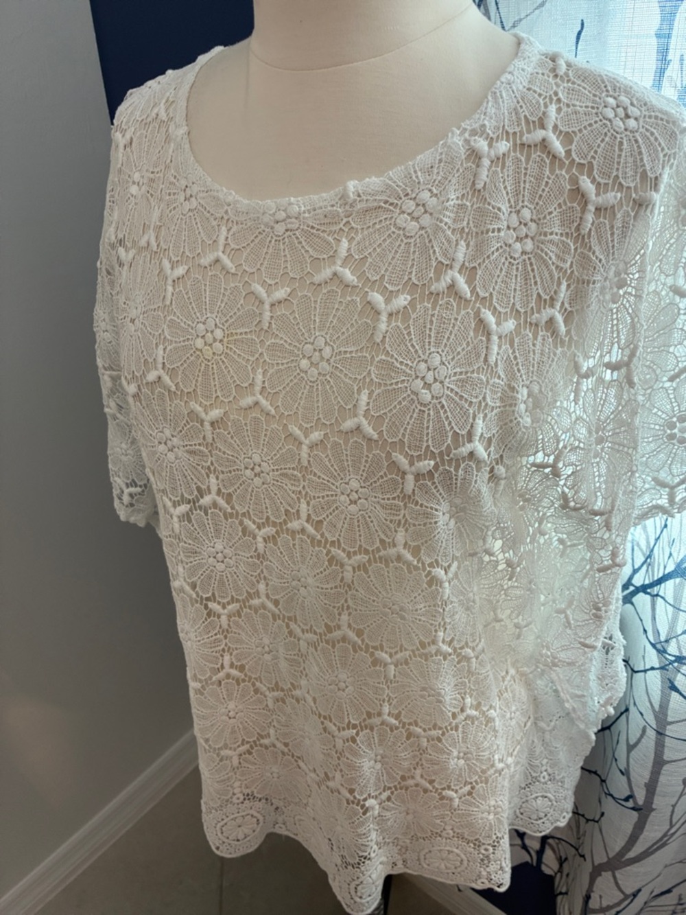 Mastro Moda -Made in Italy - White Crochet Lace Top